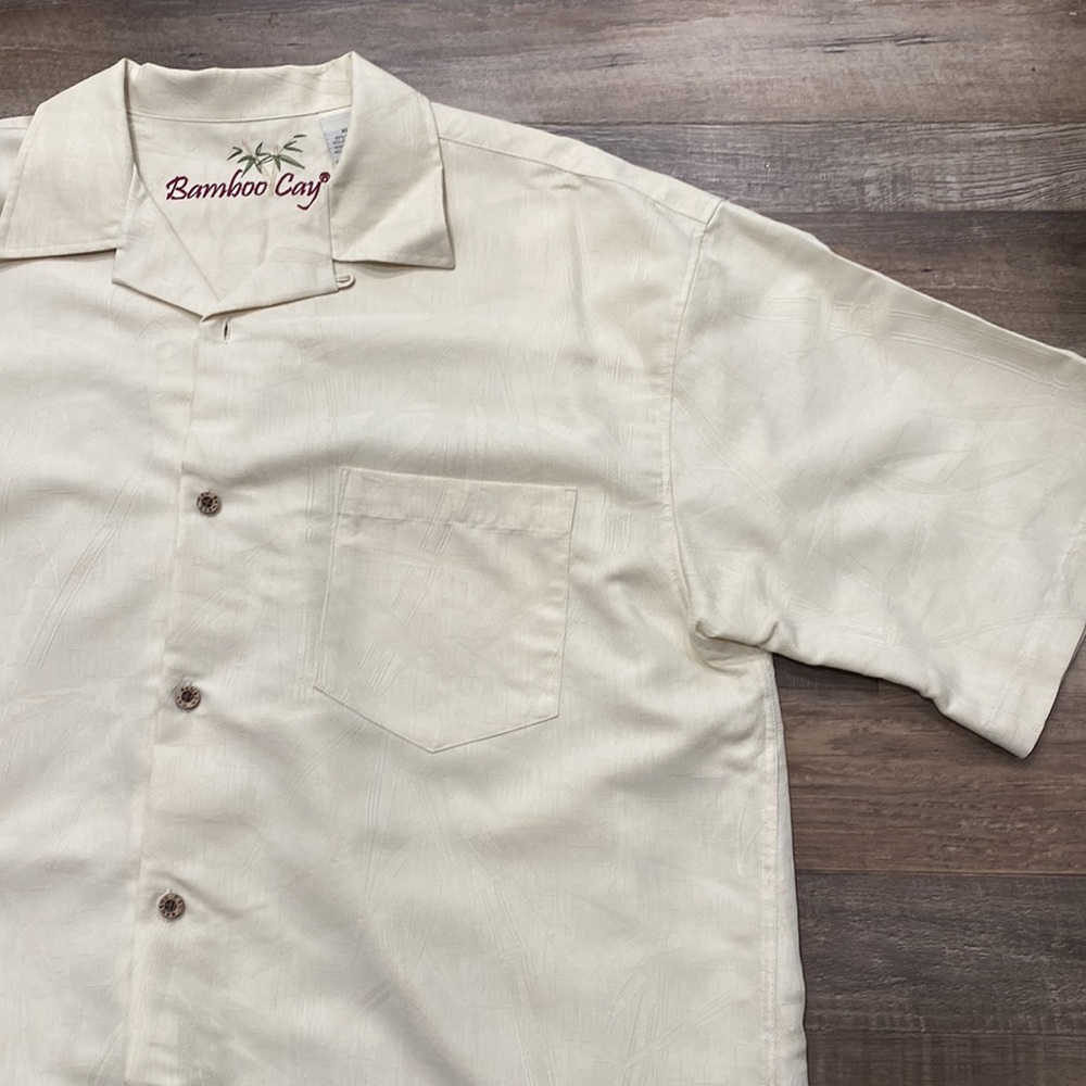 Bamboo Cay • Hawaiian Style Button Down